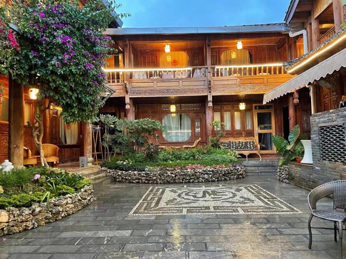 Lijiang Rongyi Homestay Exterior photo